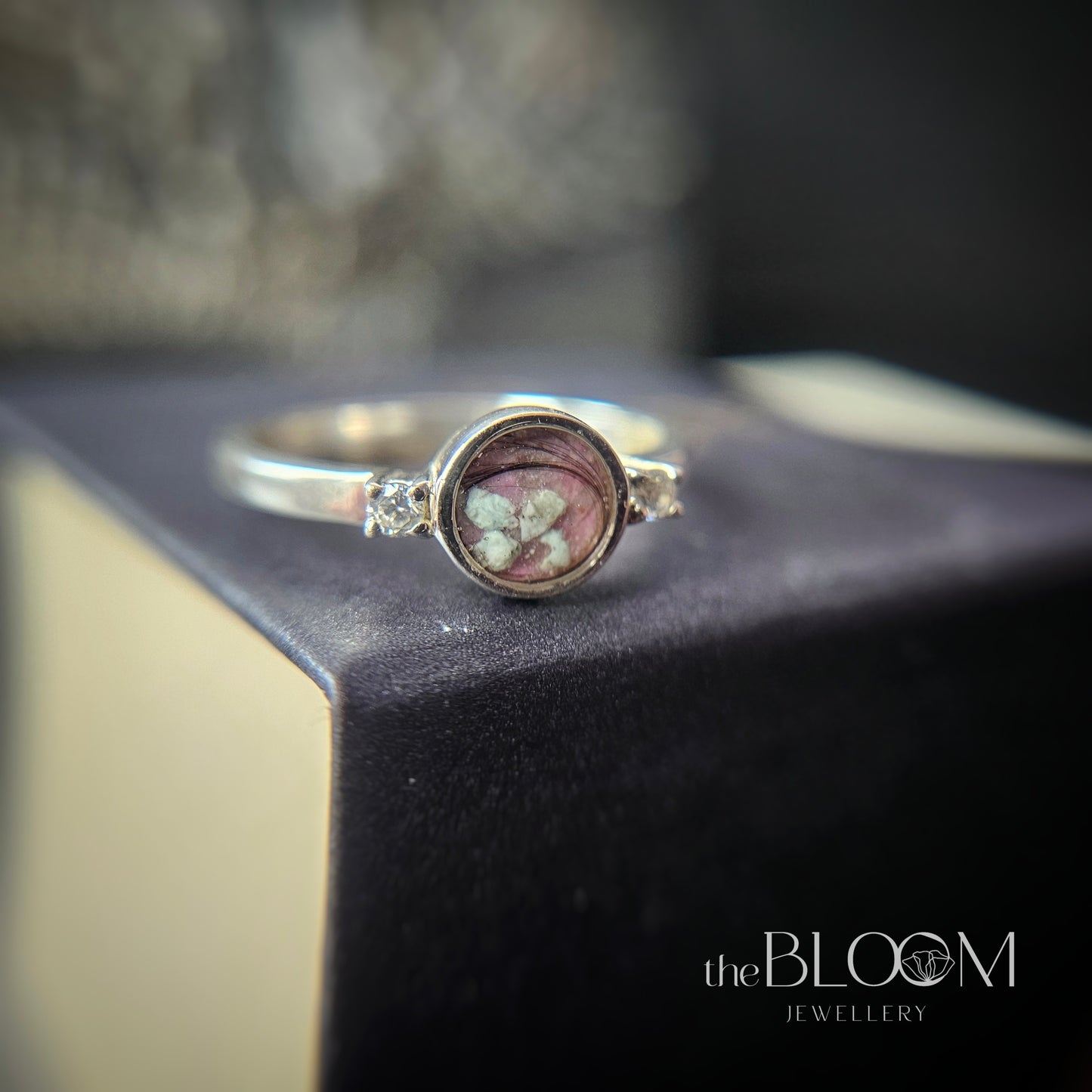 keepsake ring with infant ashes