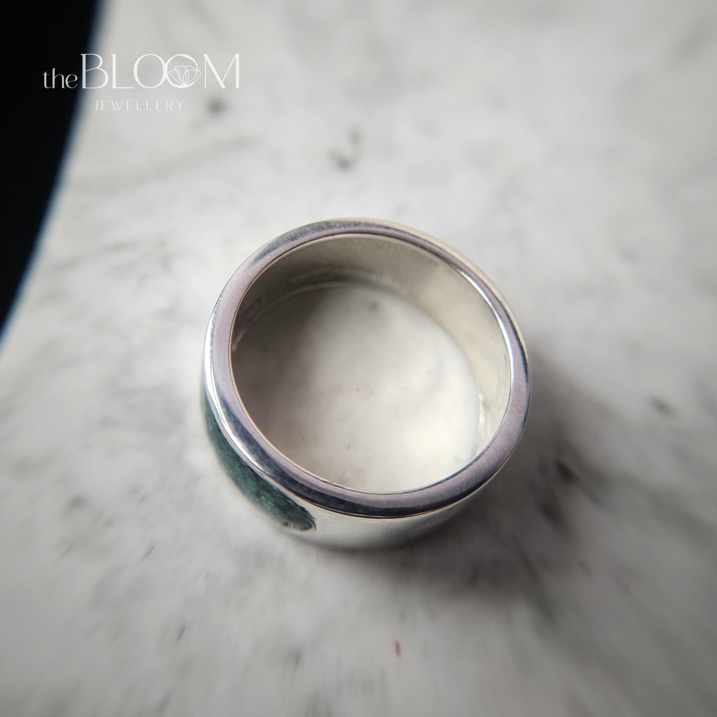 signet for ashes