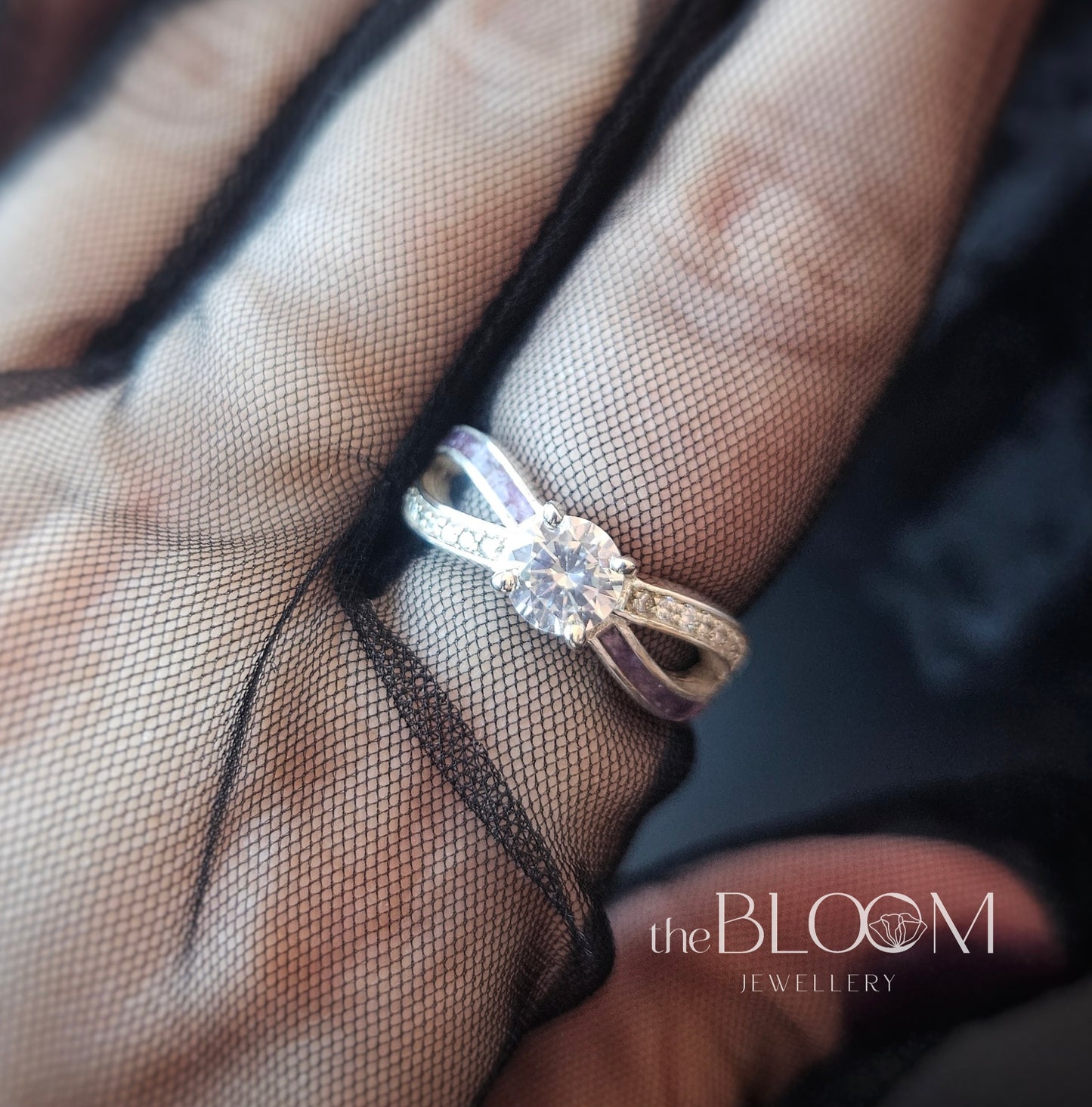 ring with ashes