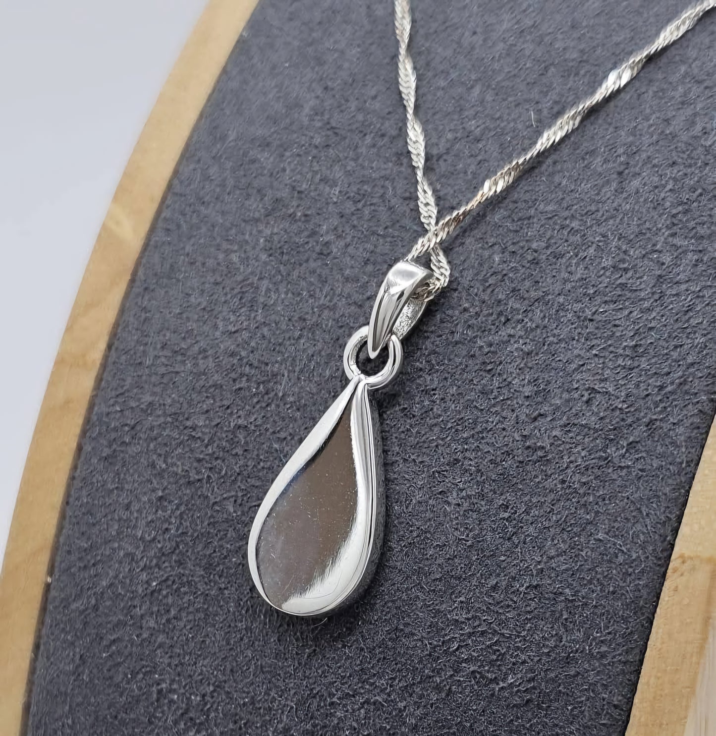 droplet silver pendant