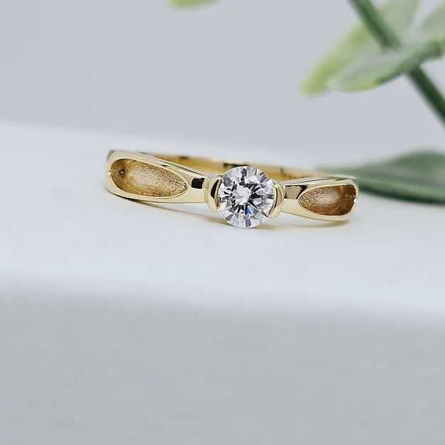 elegant memorial ring