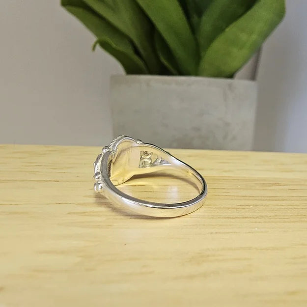 filigree keepsake ring