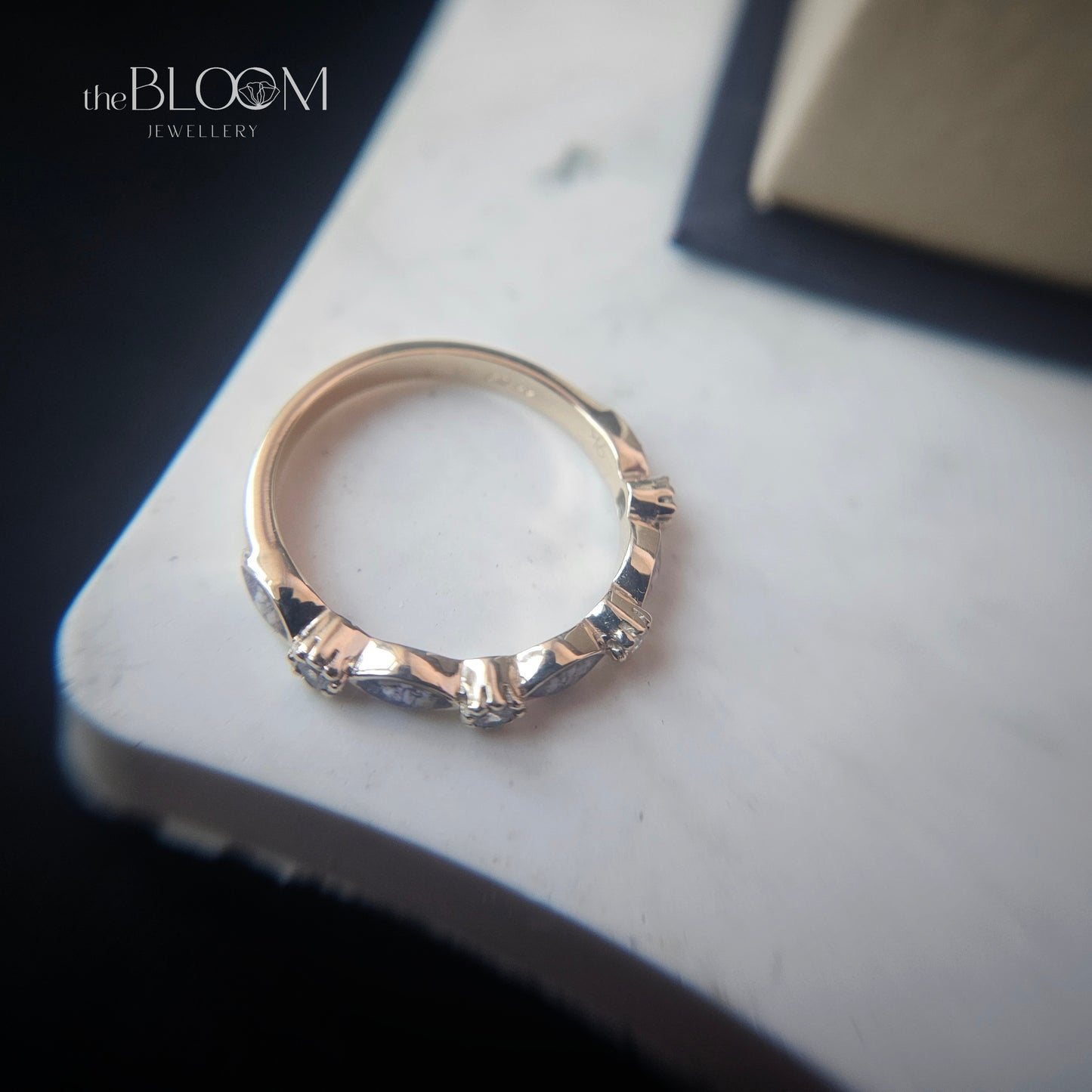 gold memorial ring