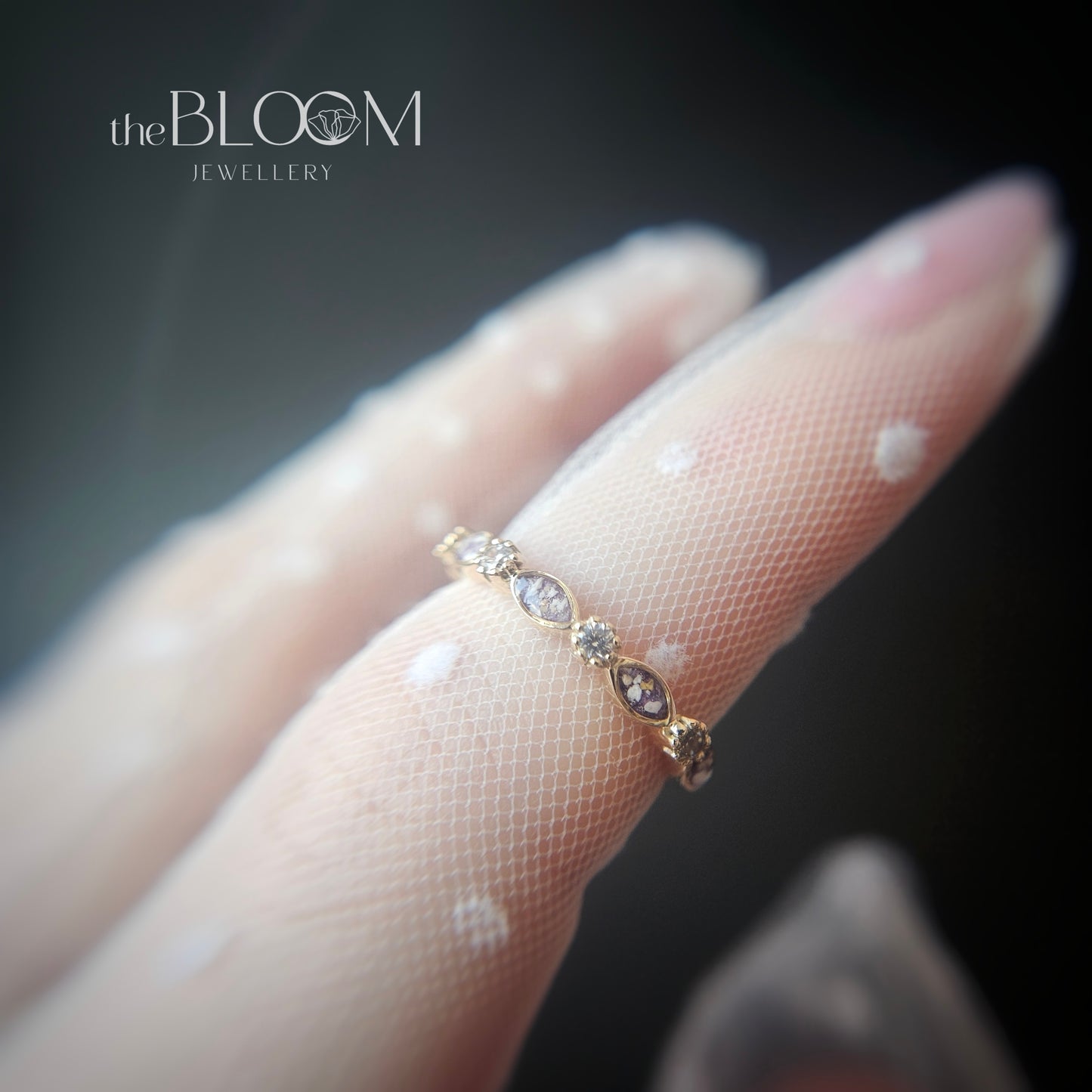 gold memorial ring
