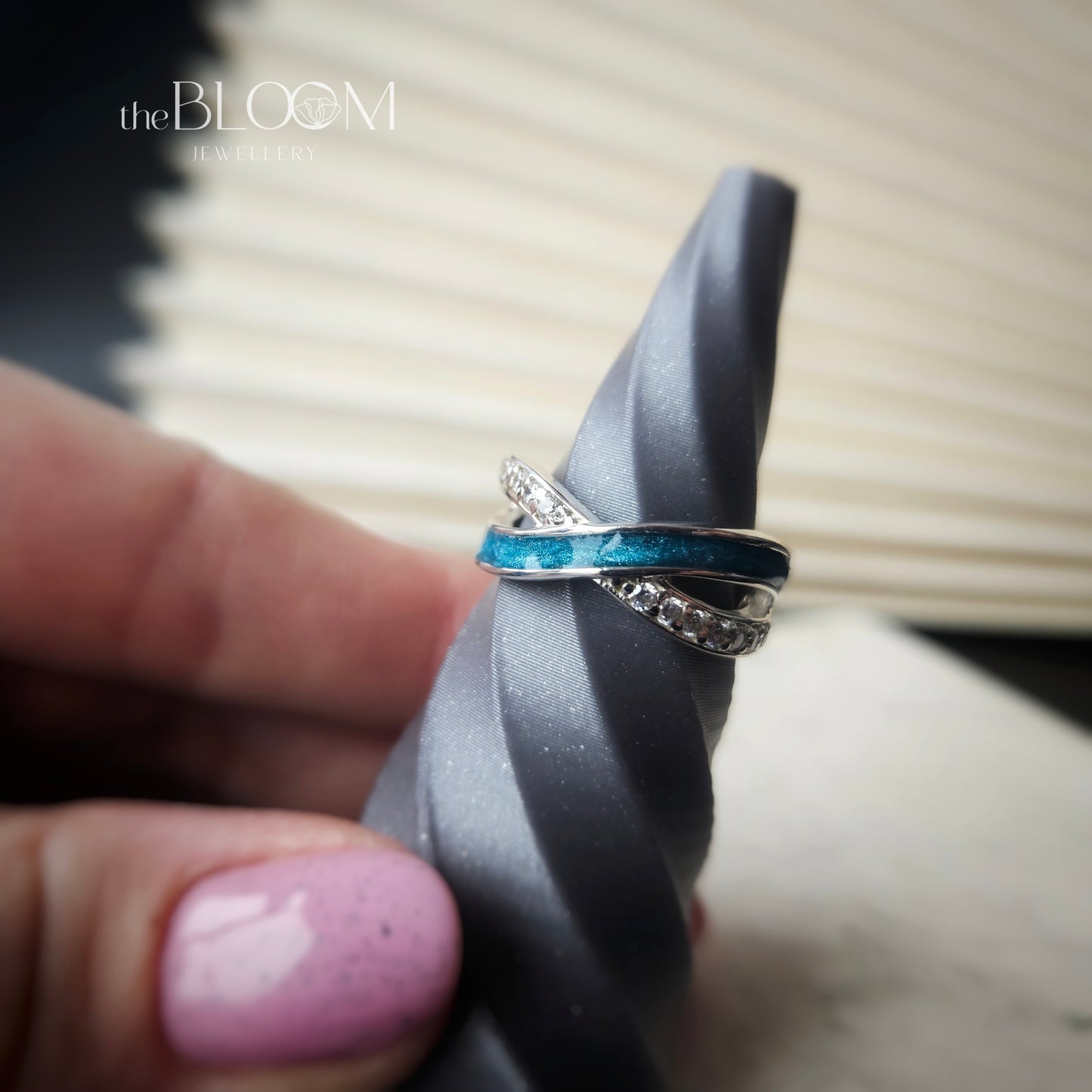 Memorial Ashes Infinity Crystal Ring
