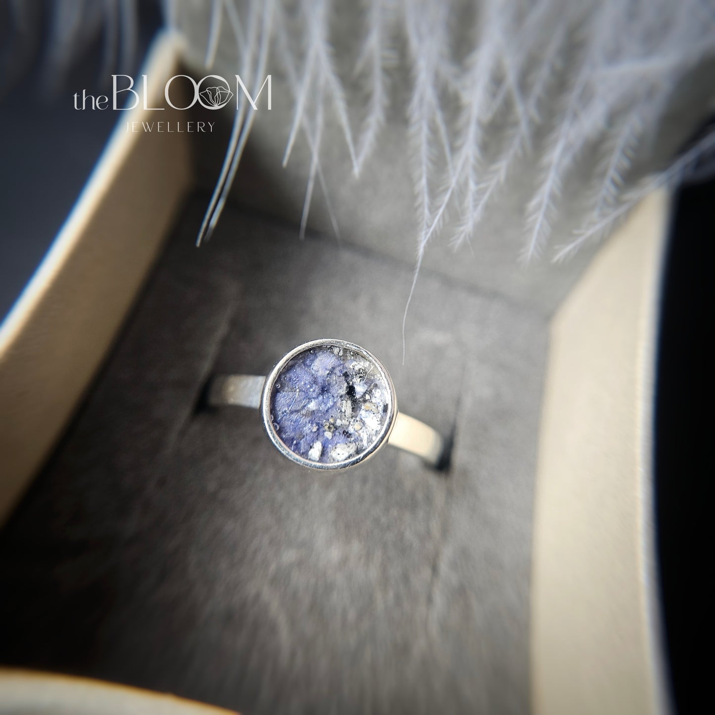 large keepsake ring