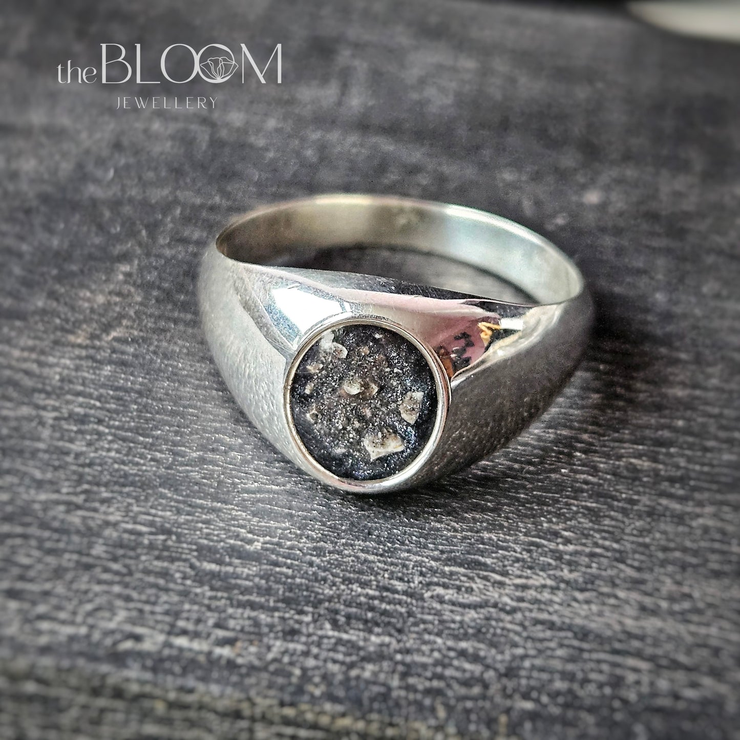 elegant signet for men