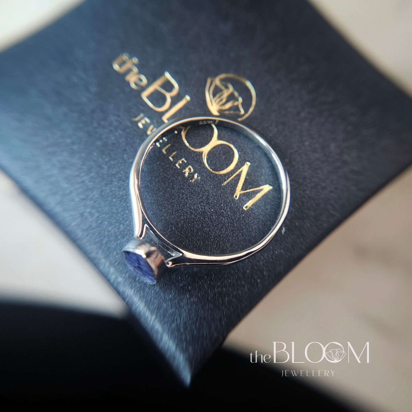 ring with ashes