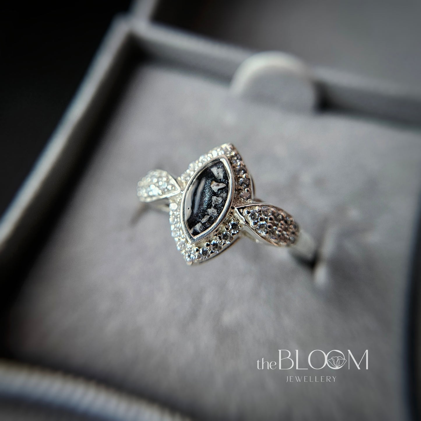 ring with cremation ashes