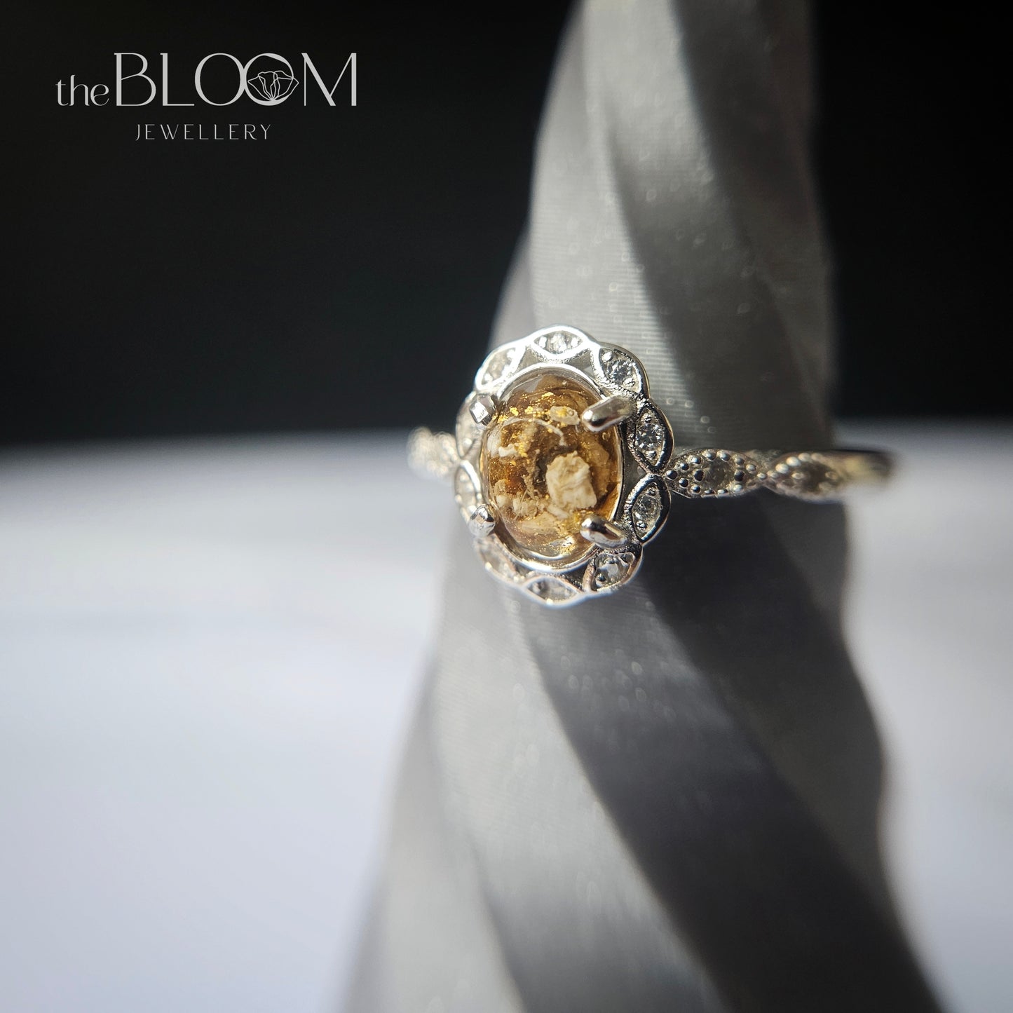 ring with ashes