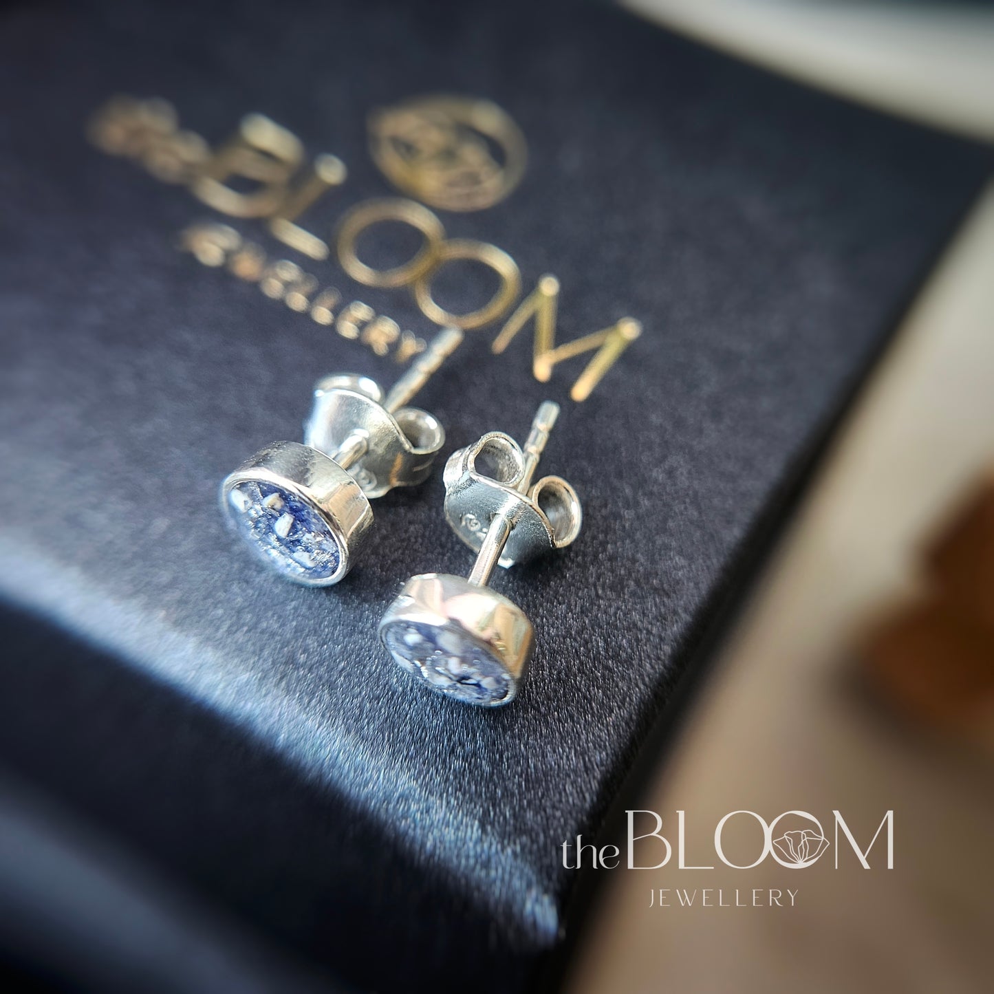 round minimalistic stud earrings
