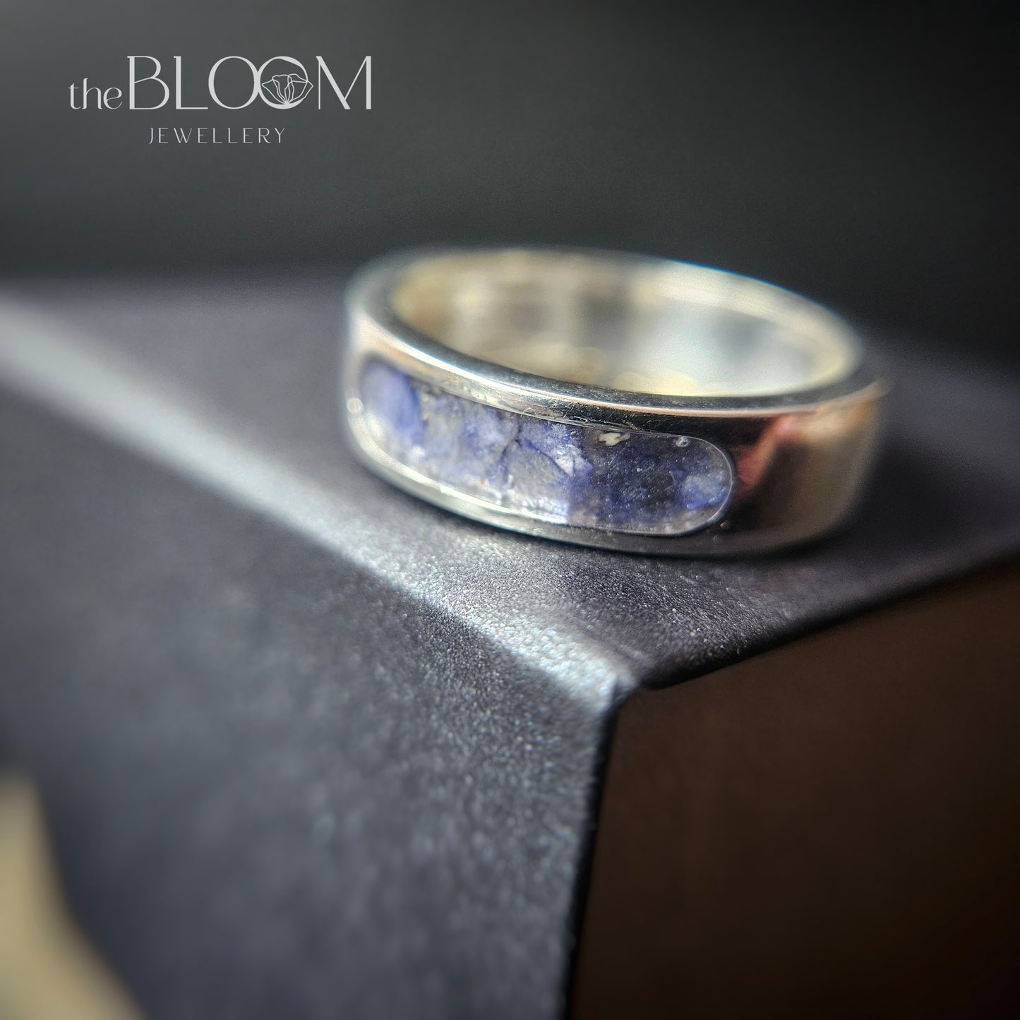 signet for cremation ashes