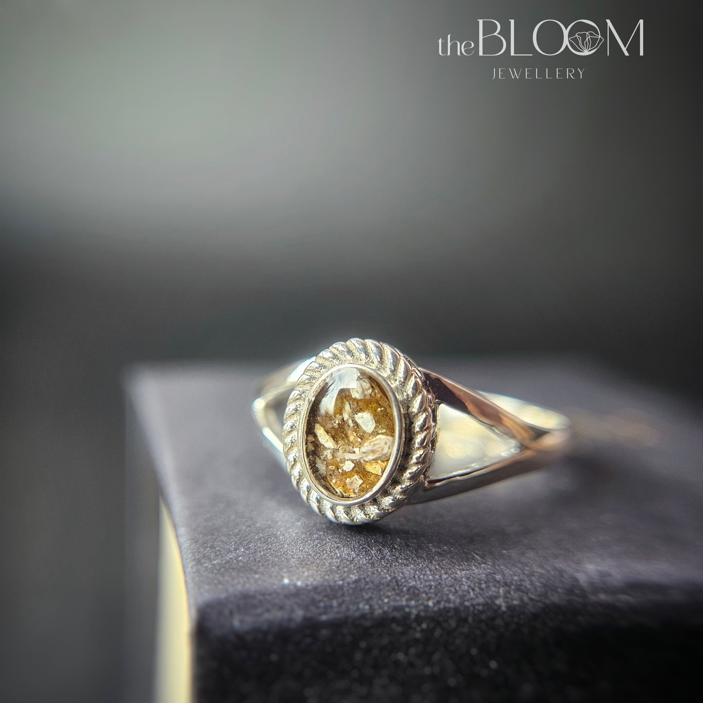 silver memorial ring
