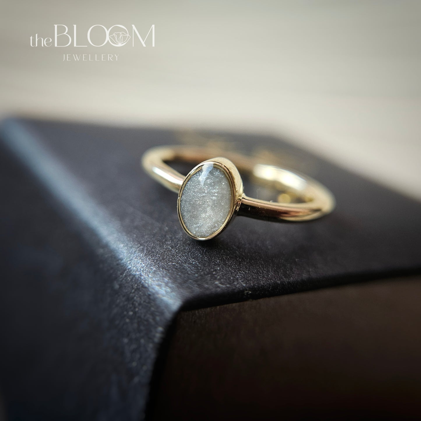 simple gold ring for ashes