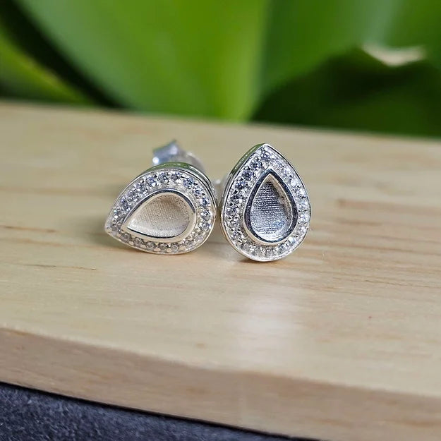 teardrop memorial studs