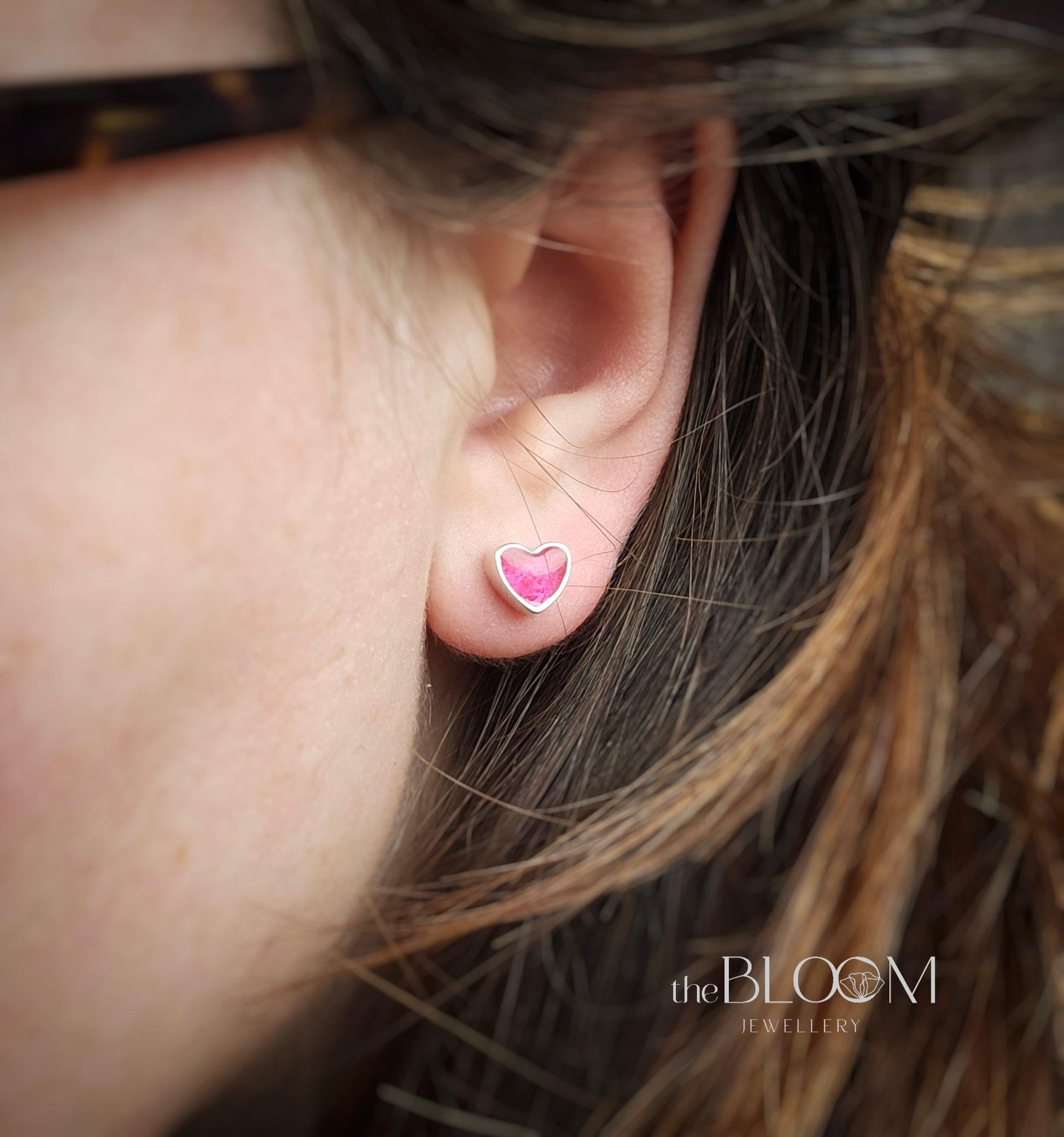 heart stud earrings