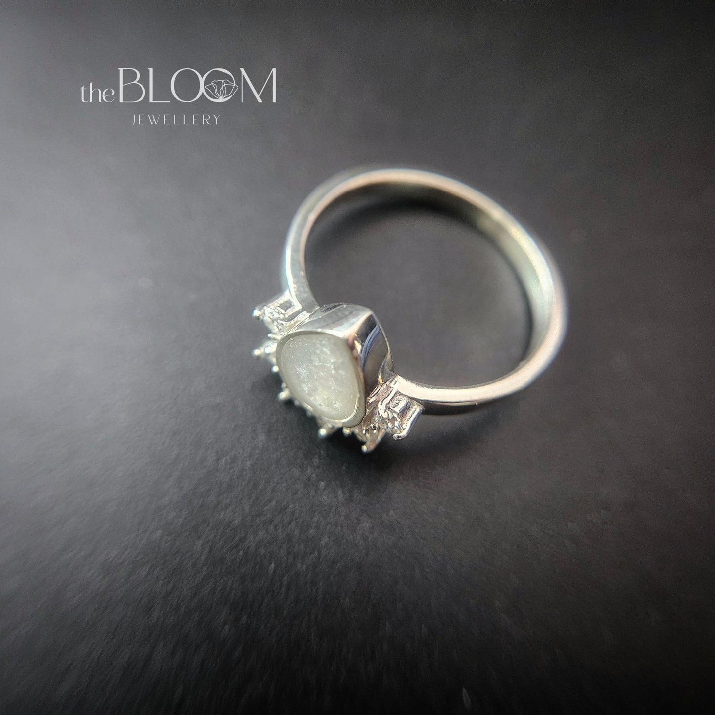 ring with cremation ashes