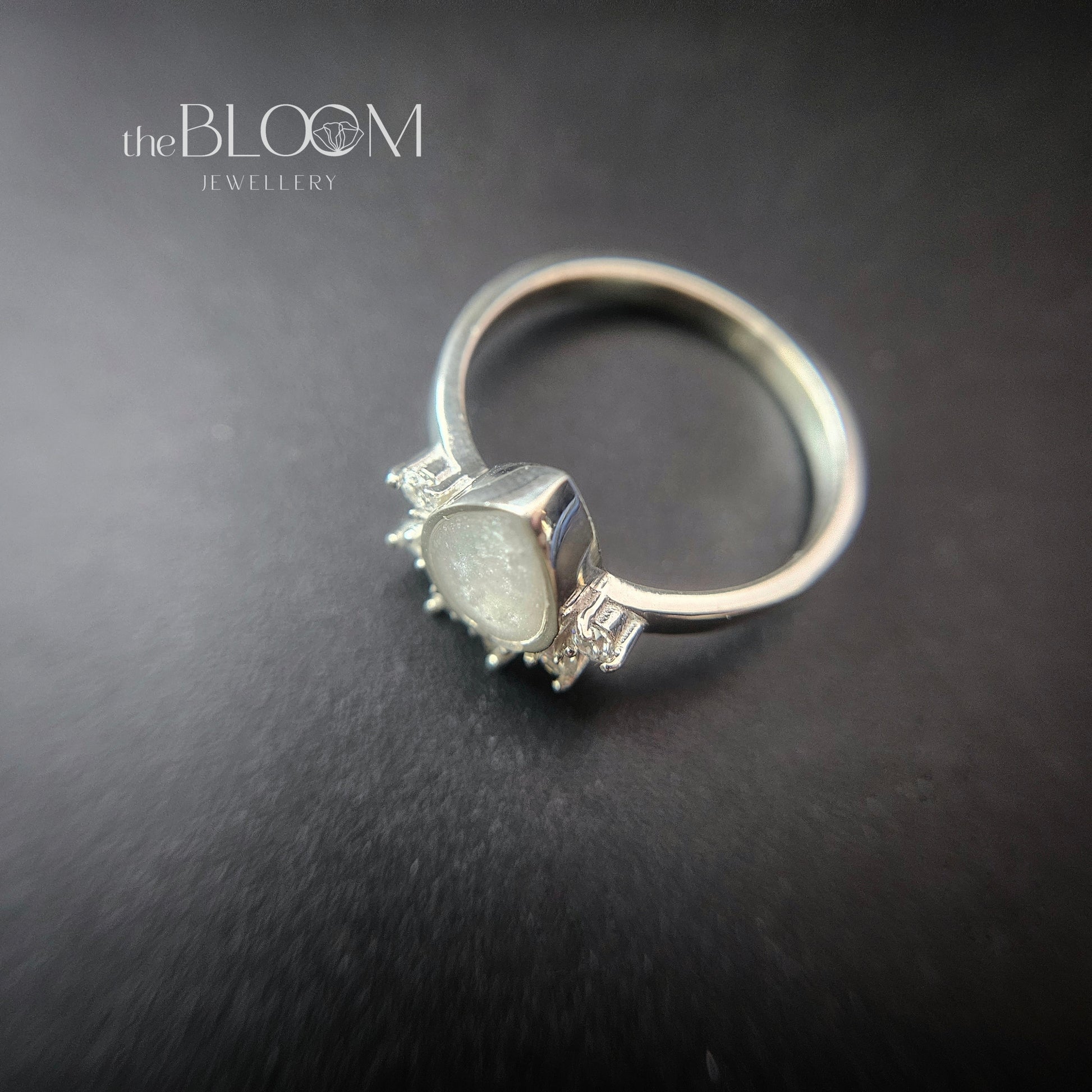 ring with cremation ashes