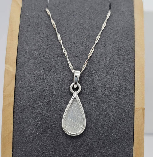 droplet silver pendant