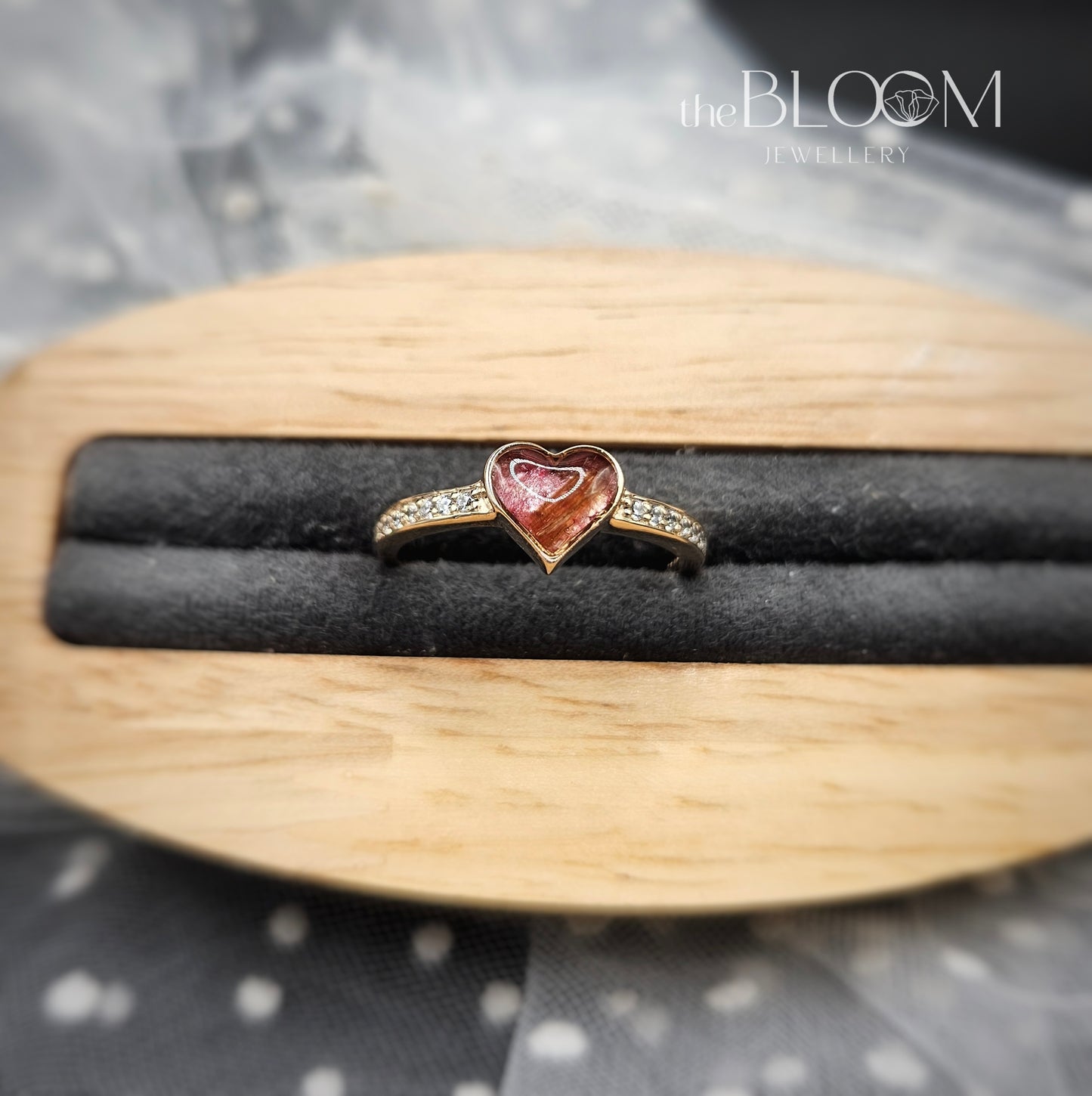 gold ring with keepsake stone with hair
