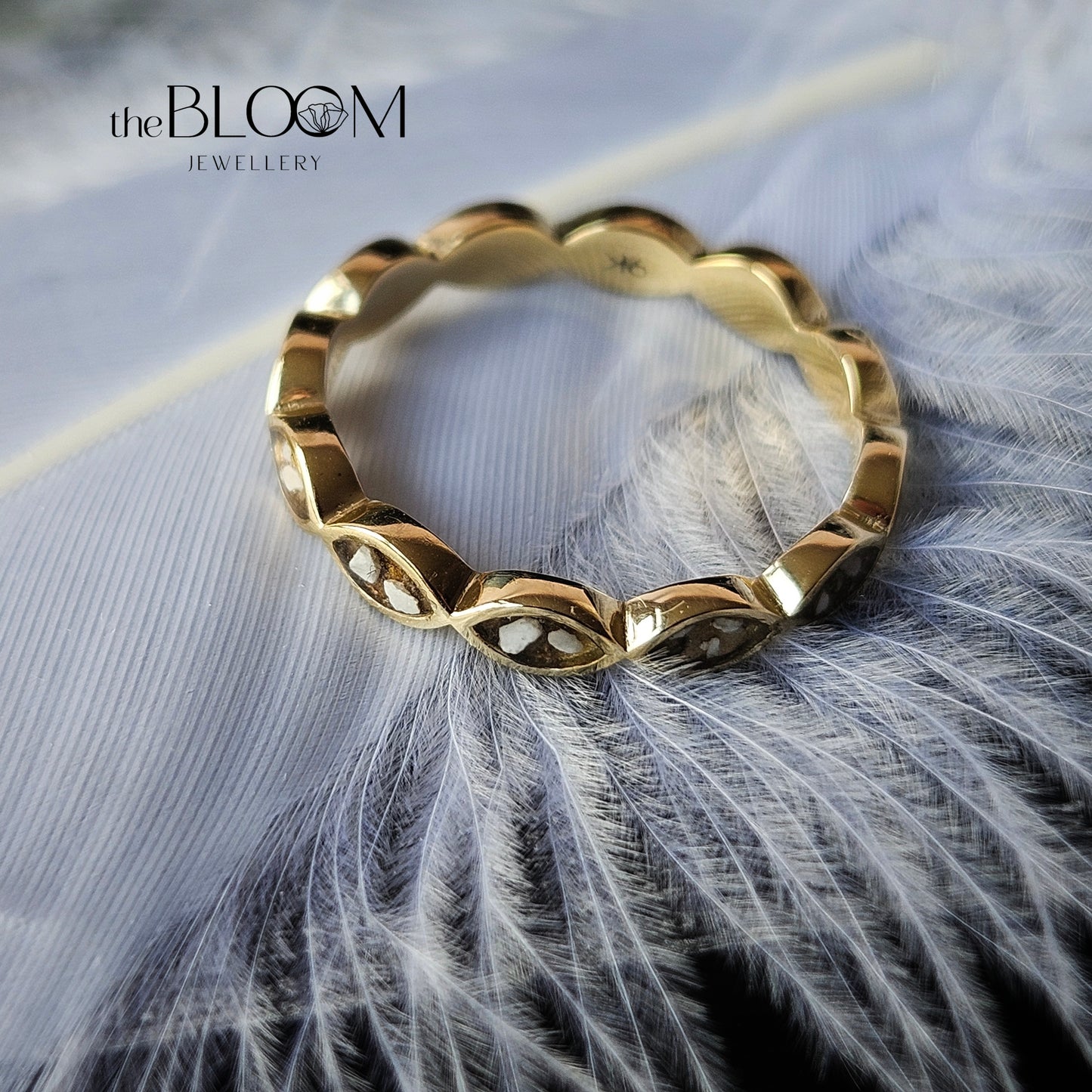 gold memorial ring for ashes