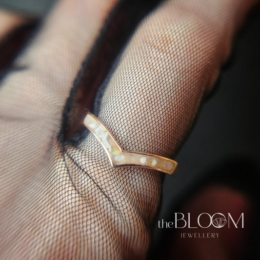 gold ring with cremation ashes
