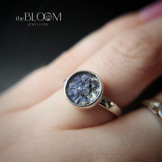 large keepsake ring