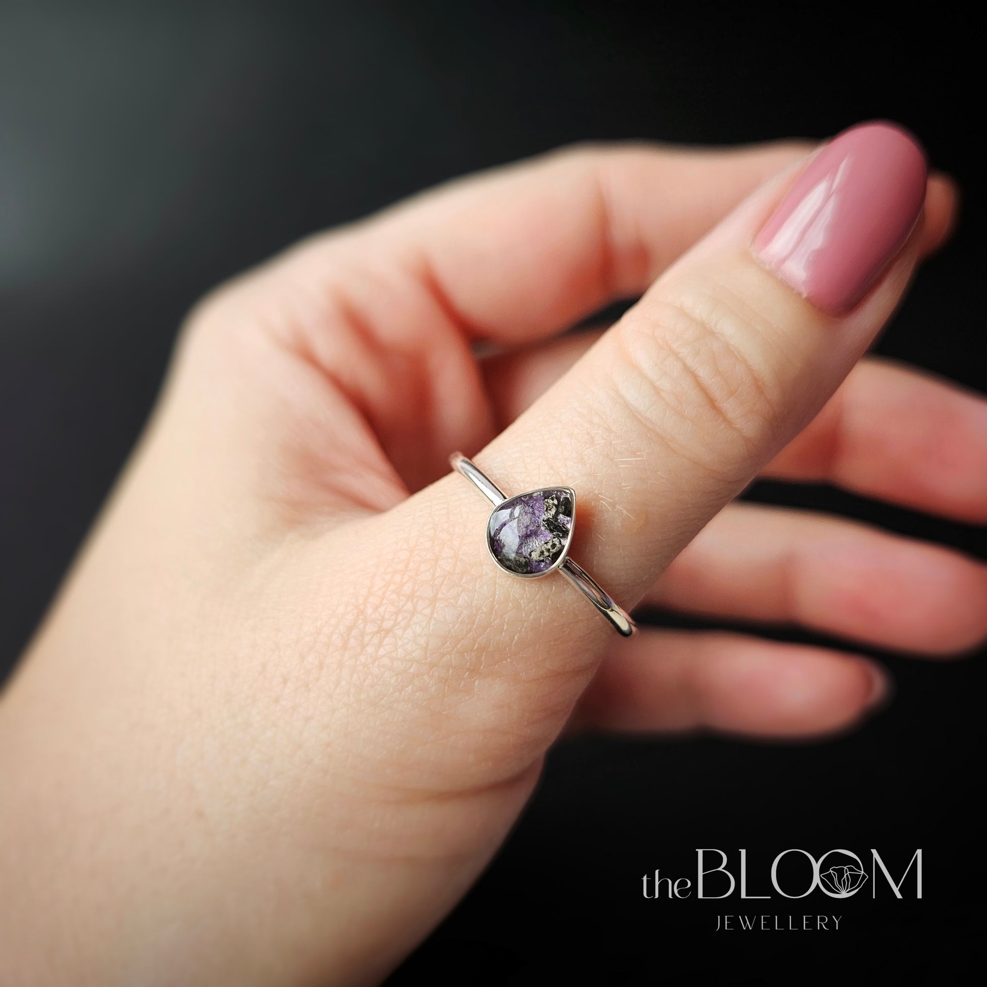 ring with pet ashes