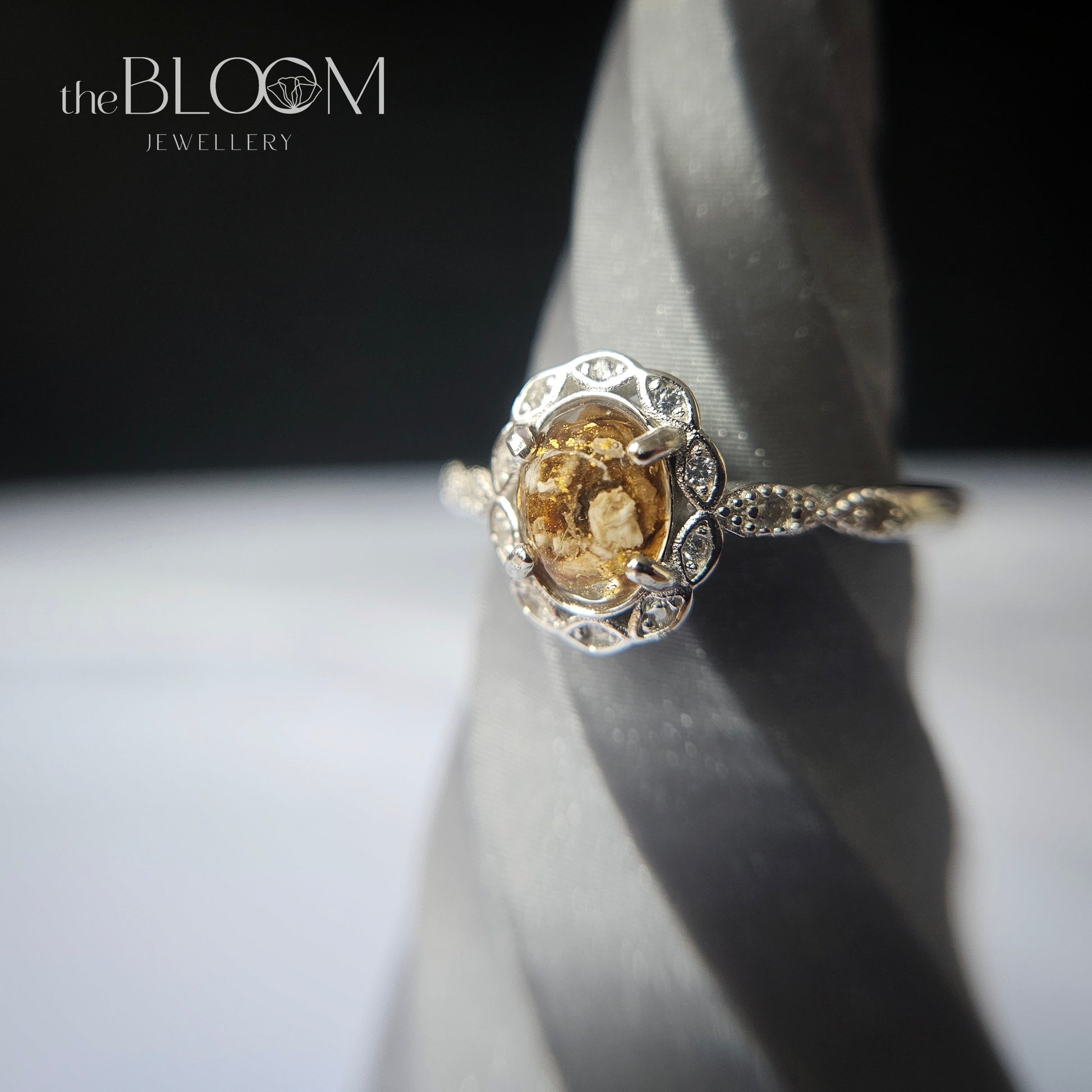 ring with ashes