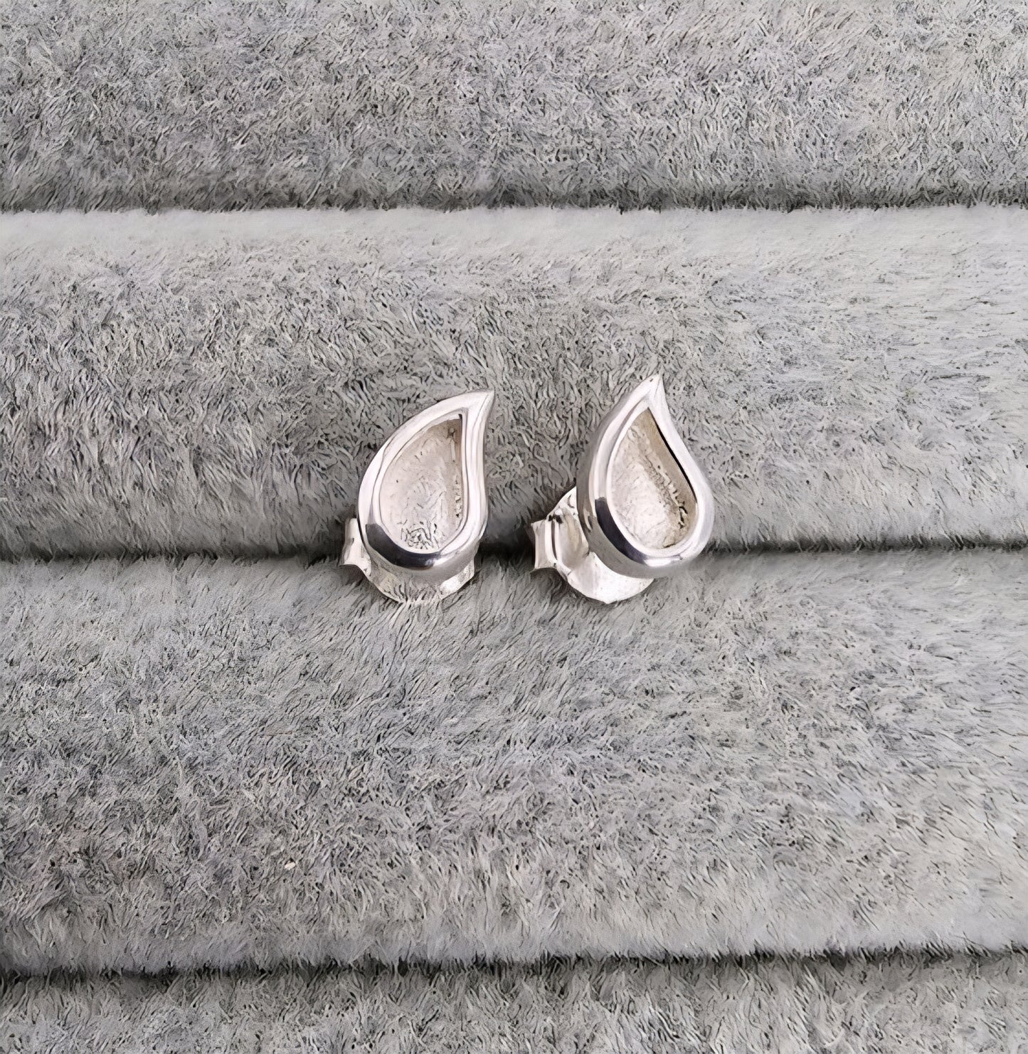 Milkdrop Stud Earrings