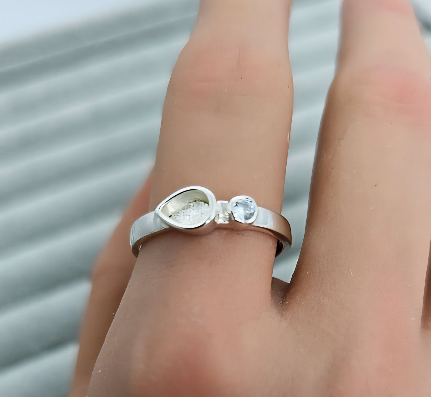 Teardrop Single Gem Ring