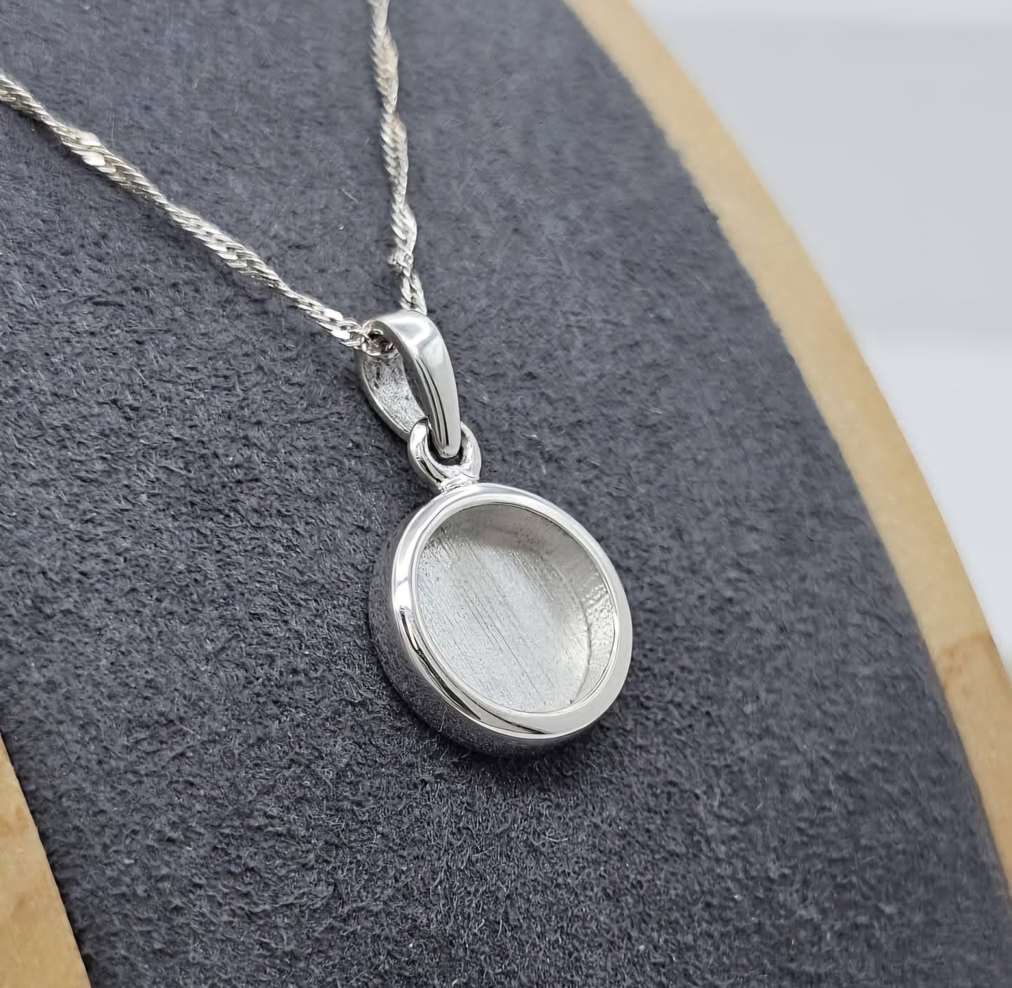 round memorial necklace