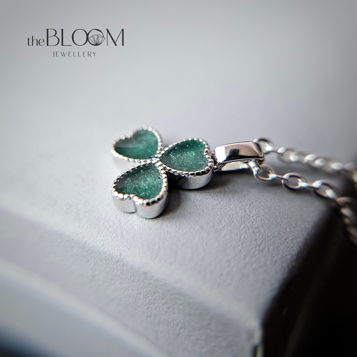 shamrock keepsake necklace 